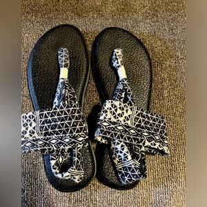 Sanuk Women Yoga Flip Flop Comfort Sandals Flats shoes sz 7